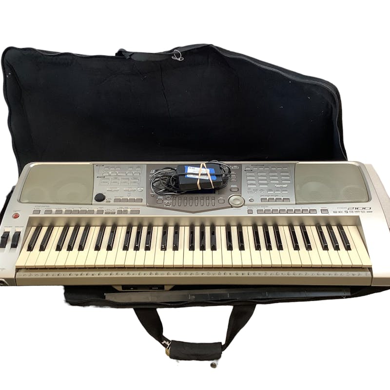 Used Yamaha PSR-2100 W/BAG/12VDC Keyboards 61-Key