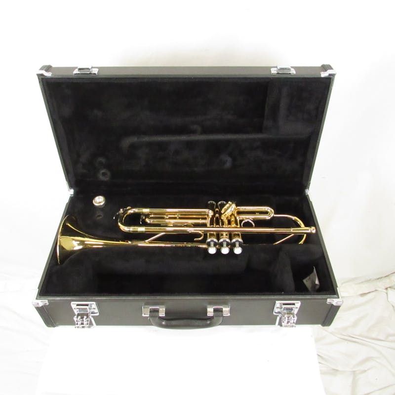 Used Yamaha YTR-2330 Trumpets Trumpets