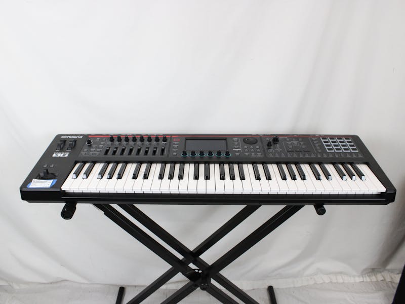 Used Roland FA-06 Keyboards 61-Key