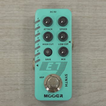 Used Mooer E7 SYNTH Guitar Effects Other Guitar Effects