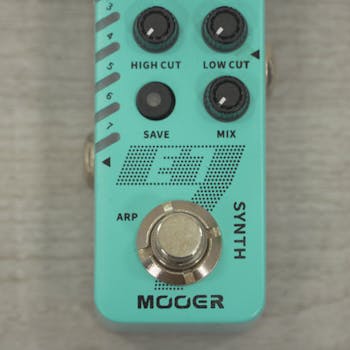 Used Mooer E7 SYNTH Guitar Effects Other Guitar Effects
