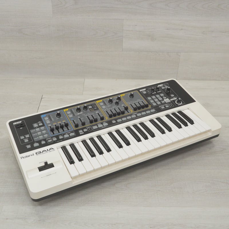 Used Roland Gaia SH-01 Synthesizer