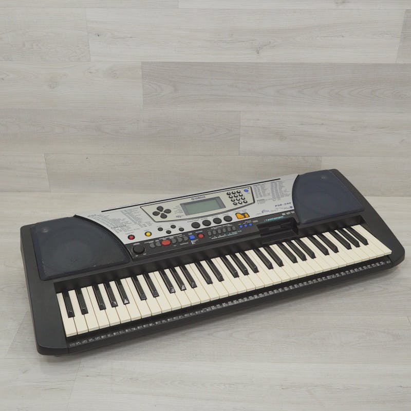 Used Yamaha PSR-340 Synthesizer