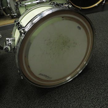 Used Pearl Reference 7 Piece Drum Kit