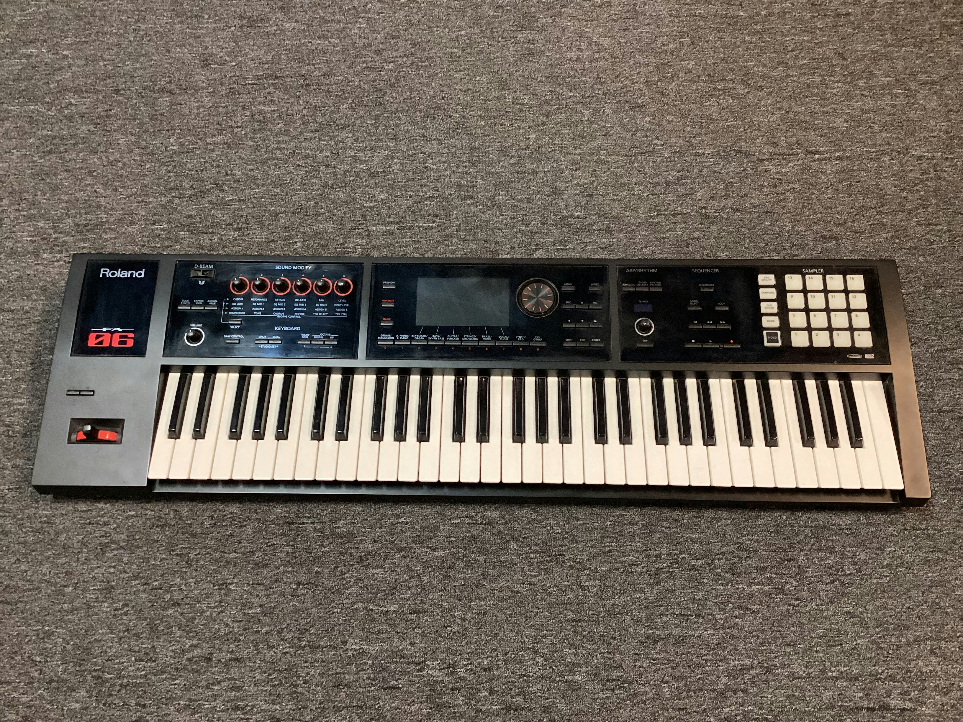 Used Roland FA-06 Synthesizers 61-Key Synthesizers