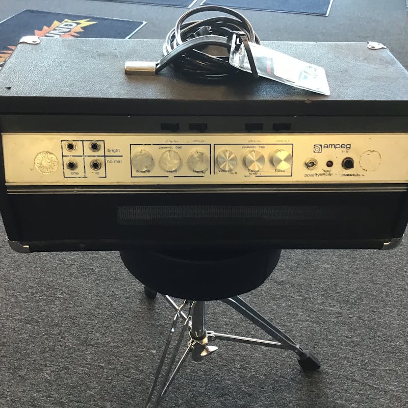 Used Ampeg B-25 Tube Guitar Amps