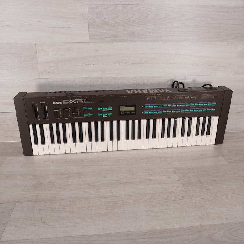 Used Yamaha DX21 Synthesizer