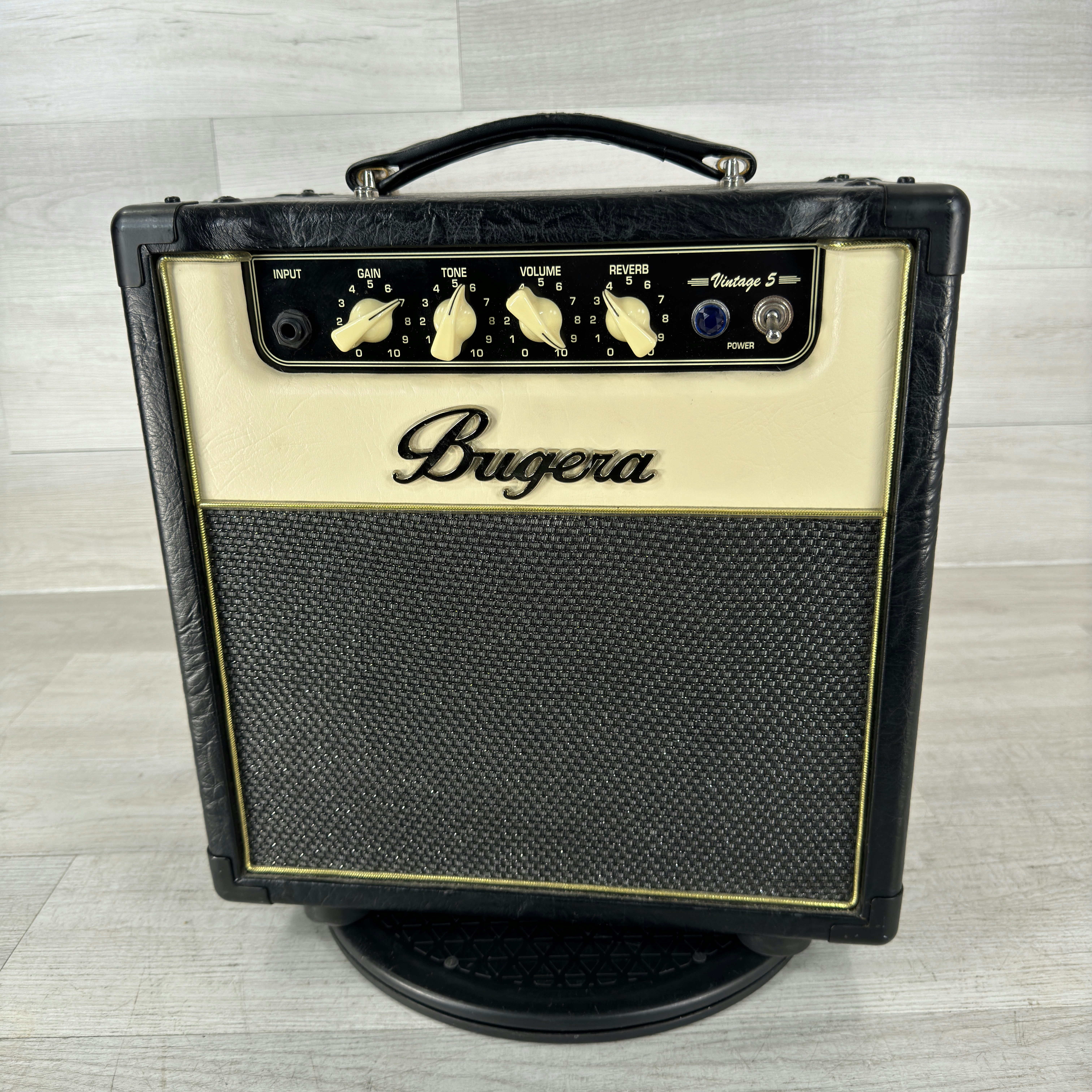 Used Bugera V5 Infinium 1x8 5-watt Tube Guitar Combo Amplifier