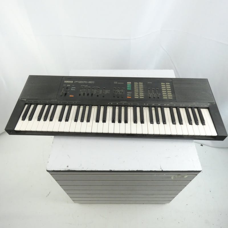 Used Yamaha PSR-31 W/ PWR Keyboards 61-Key