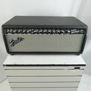 Amplificador Bajo Electrico Rumble 15 Fender 2370100000 - Mariko Music  Center