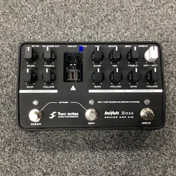 Used TWO NOTES REVOLT BASS Amp Simulator Pedal Guitar Effects