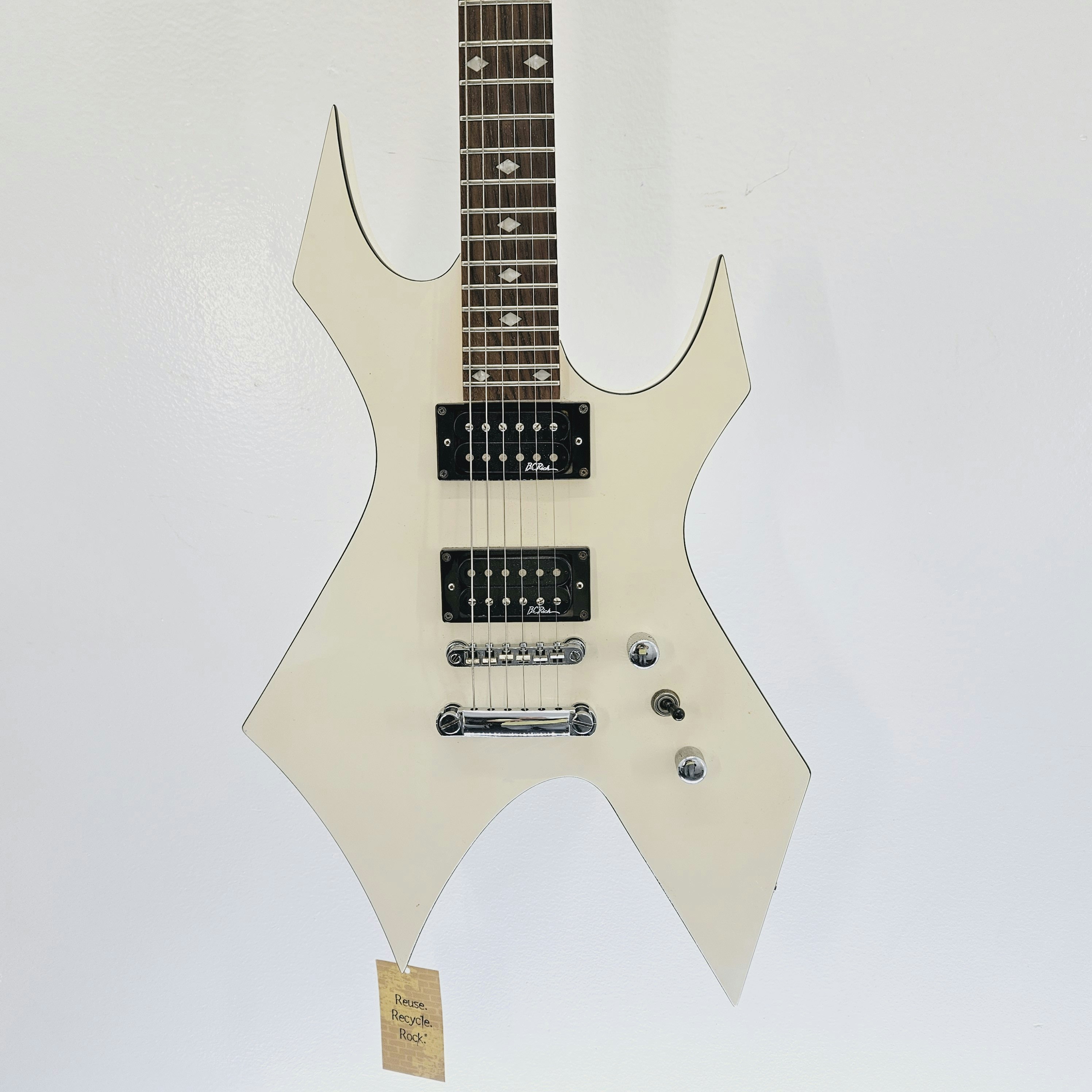 Used BC Rich REVENGE WARLOCK Electric Guitars White Electric Guitars