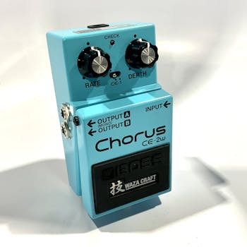 New Boss CE-2W Chorus Guitar Effect