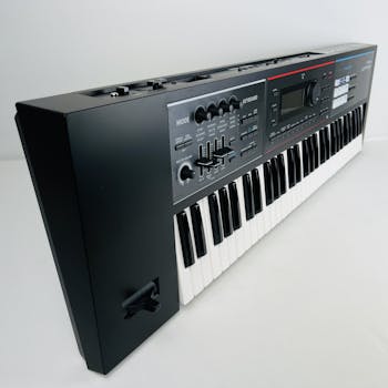 New JUNO-DS61 61-key Synthesizer Synthesizers