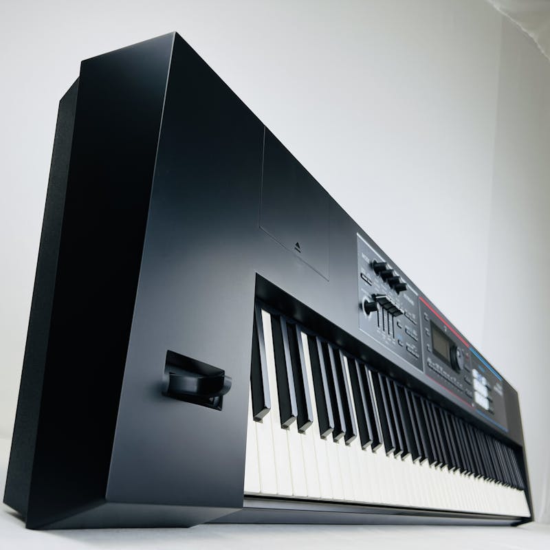 New Roland JUNO-DS88 88-key Synthesizer