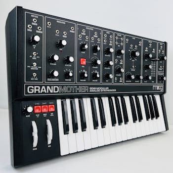 Used Moog GRAND MOTHER DARK ANALOG SYNTH Synthesizers 49-Key