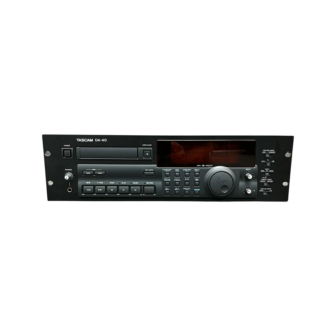 パターン TASCAM プロ業務用DAT DA-40 極美品 残念ながらジャンク品