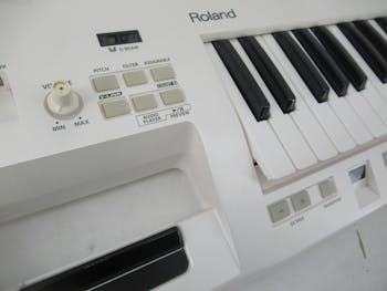 Used Roland LUCINA AX 09 Synthesizers 25-Key Synthesizers